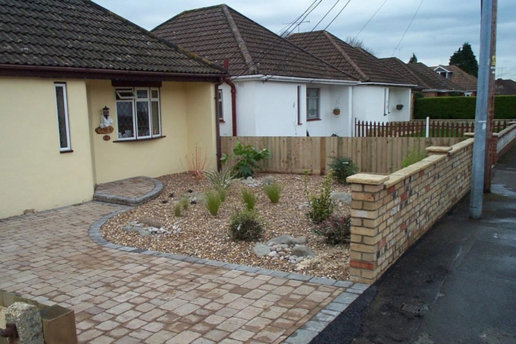 block paved drive, front garden, brick wall, planting, low maintenance